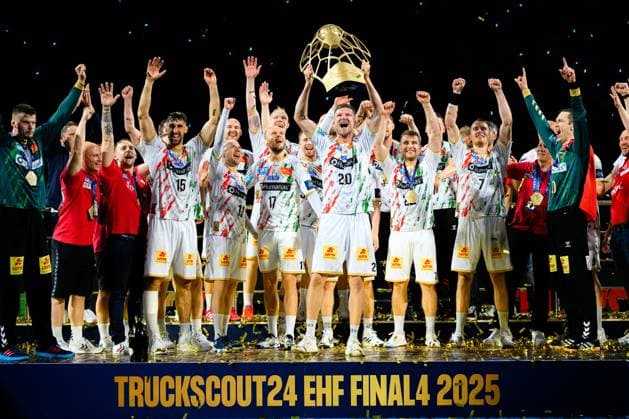 Cologne, Germany Handball EHF CL Final 4 Final Fuechse Berlin SC Magdeburg Philipp Weber SC Magdeburg with the cup Cologne Lanxess Arena North Rhine-Westphalia Germany