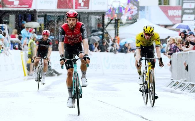 15 06 2025 Switzerland Tour de Suisse Men 2025 Stage Kuessnacht Kuesnacht Picture Kevin Vauquelin FRA Team Arkea B5B Hotels I Bart Lemmen NED Team Visma Lease A Bike Single picture Action