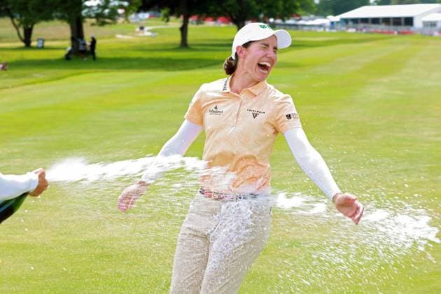 Meijer LPGA, Golf Damen Classic for Simply Give BELMONT, MICHIGAN - JUNE 15: Carlota Ciganda of Pamplona, Spain is showered with sparkling wine during the award ceremony after winning the Meijer LPGA Classic for Simply Give golf tournament at Blythefield Country Club in Belmont, MI, USA Sunday, June 15, 2025. Belmont Michigan United States  Copyright: xAmyxLemusx originalFilename:lemus-meijerlp250615_npD6H.jpg