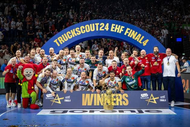 Handball Cologne 15 06 2025 EHF Final4 2025 Champions League Champions League Final Füchse Berlin SC Magdeburg SC Magdeburg is Champions League winner 2025 Team photo Team photo Award ceremony Cheers