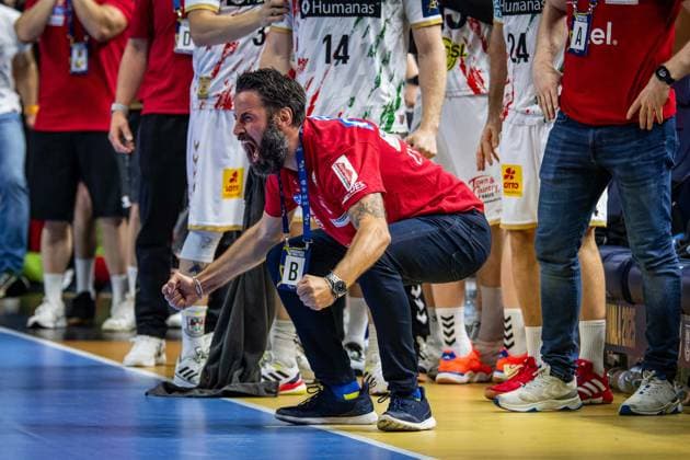 Handball Cologne 15 06 2025 EHF Final4 2025 Champions League Champions League Final Füchse Berlin SC Magdeburg Bennet Wiegert Magdeburg, Coach Cheers