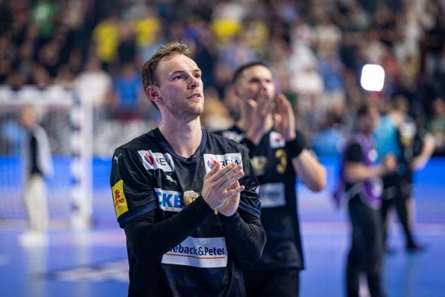 Handball Cologne 15 06 2025 EHF Final4 2025 Champions League Champions League Final Füchse Berlin SC Magdeburg SC Magdeburg is Champions League winner 2025 Mathias Gidsel Füchse Berlin, No 19 thanks the fans