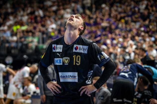 Handball Cologne 15 06 2025 EHF Final4 2025 Champions League Champions League Final Füchse Berlin SC Magdeburg Mathias Gidsel Füchse Berlin, No 19 knocked down
