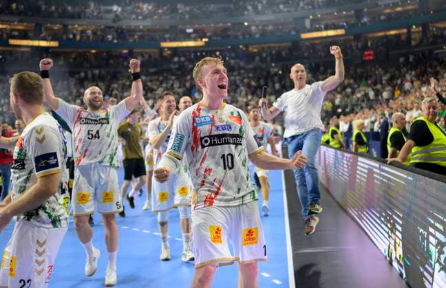 Final cheer MD, in front Gisli KRISTJANSSON MD Handball Champions League Final Four 2025, Final, Fuechse Berlin B SC Magdeburg MD 26 32, on 15 06 2025 in Cologne Germany Â