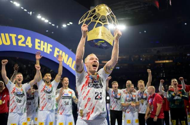 Final cheer MD, Magnus SAUGSTRUP MD with cup Handball Champions League Final Four 2025, Final, Fuechse Berlin B SC Magdeburg MD 26 32, on 15 06 2025 in Cologne Germany Â