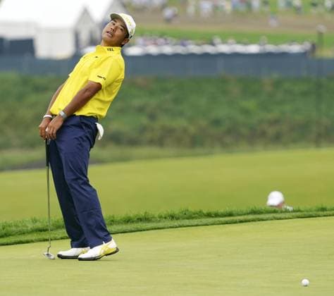 Golf: U.S. Open Hideki Matsuyama of Japan reacts after missing a birdie putt on the 11th hole during the final round of the U.S. Open golf tournament at Oakmont Country Club in Oakmont, Pennsylvania, on June 15, 2025.  A14AA0004660973P