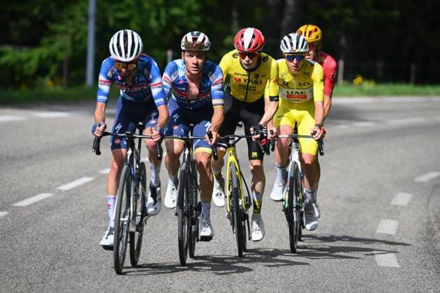 Criterium du Dauphine 2025 Stage 8 VAL-CENIS PLATEAU DU MONT-CENIS, FRANCE - JUNE 15 : Paret-Peintre Aurélien (FRA) of Decathlon AG2R La Mondiale Team, Evenepoel Remco (BEL) of Soudal - Quick Step, Pogacar Tadej (SLO) of UAE Team Emirates - XRG, Vingegaard Jonas (DEN) of Team Visma - Lease a Bike during stage 8 of the 77th edition of Criterium du Dauphine Libere an UCI World Tour 2.UWT cycling road race stage for Men Elite of 133.3 km with start in Val-d Arc and finish in Val-Cenis Plateau du Mont-Cenis on June 15, 2025 in Val-Cenis Plateau du Mont-Cenis, France, 15 06 2025 ( Motordriver Kenny Verfaillie - Val-Cenis Plateau du Mont-Cenis France  Copyright: xVincentxKalutx