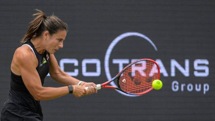 in the picture from l Emma Navarro USA , Marta Kostyuk UKR vs Emma Navarro USA , GER, Berlin, Berlin Tennis Open by HYLO, WTA500, Steffi Graf Stadion, LTTC Rot Weiss, 16 06 2025, Copyright: HMBxMedia UwexKoch