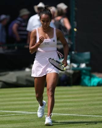 Nottingham Tennis Centre Nottingham, England - June 16th : Leylah Fernandez celebrates the point against Suzan Lamens during the first round match in the Lexus Nottingham Tennis Open on June 16th, 2025 in Nottingham, England (Paul Bonser SPP) Copyright: xPaulxBonser SPPx spp-en-PaBo-Lexus Nottingham Open 0884