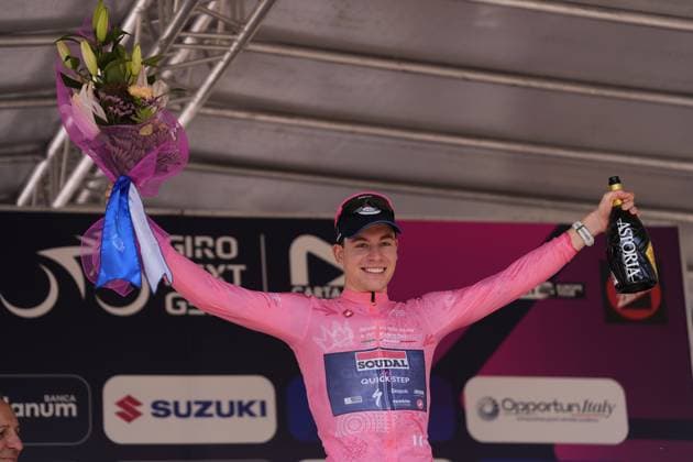 VERVENNE Jonathan ( SOUDAL QUICK-STEP DEVO TEAM) Pink Jersey during the stage 2 of the Giro Next Gen 2025, Rho Fiera Milano (Mi) - CantÃ¹ (Co), 146 km, Italy - Monday, June 16, 2025. - cycling.  Copyright: xFabioxFerrarix LaPressex