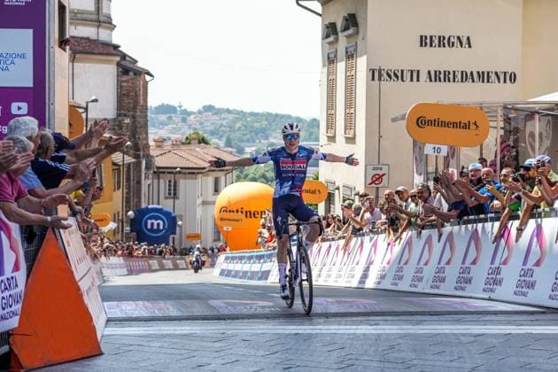 VERVENNE Jonathan ( SOUDAL QUICK-STEP DEVO TEAM) winner stage during the stage 2 of the Giro Next Gen 2025, Rho Fiera Milano (Mi) - CantÃ¹ (Co), 146 km, Italy - Monday, June 16, 2025. - cycling.  Copyright: xGianxMattiaxD Albertox LaPressex