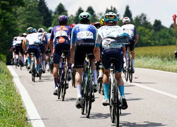 16 06 2025 Switzerland Tour de Suisse Men 2025 2nd stage Aarau Schwarzee Picture Finlay Pickering GBR Team Bahrain Victorious with two food bags on the back