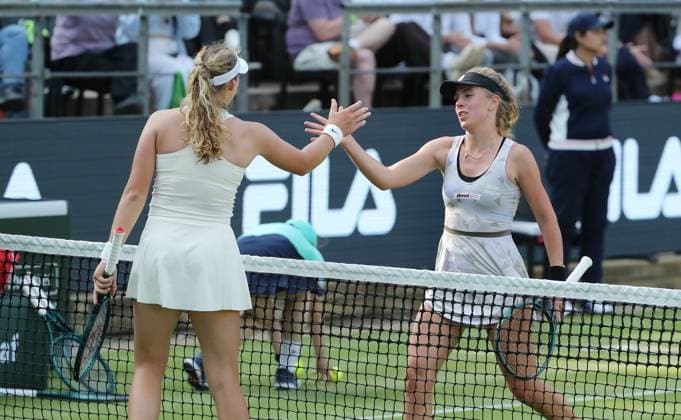 Mirra Andrejeva RUS congratulates Magdalena Frech POL at the Steffi Graf Stadium Sport HYLO Berlin Tennis Open Women 16 06 2025