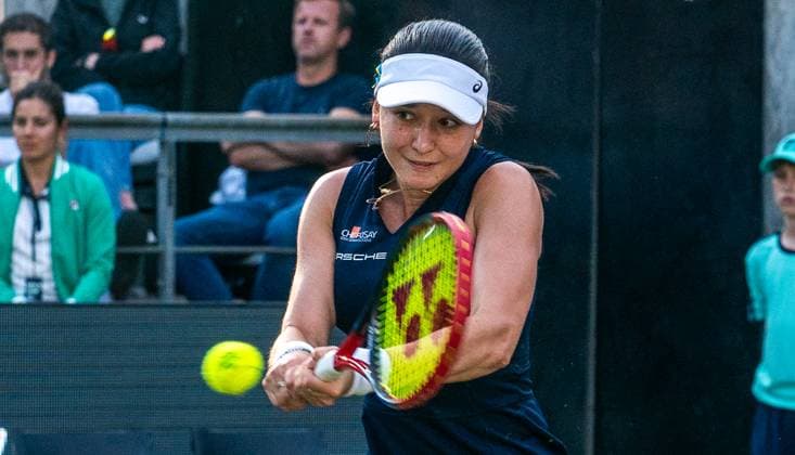 16 06 2025, WTA 500, Tennis, Women, Berlin Tennis Open by Hylo 2025, Berlin, 1 round, Eva Lys Germany Paula Badosa Spain Eva Lys Germany Berlin Steffi Graf Stadion Berlin Germany