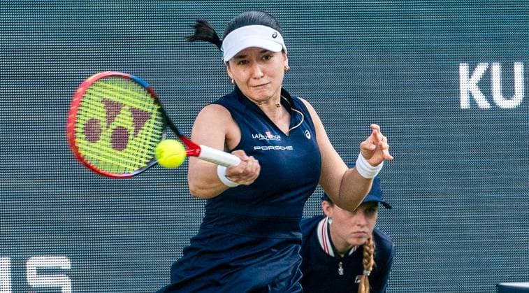 16 06 2025, WTA 500, Tennis, Women, Berlin Tennis Open by Hylo 2025, Berlin, 1 round, Eva Lys Germany Paula Badosa Spain Eva Lys Germany Berlin Steffi Graf Stadion Berlin Germany