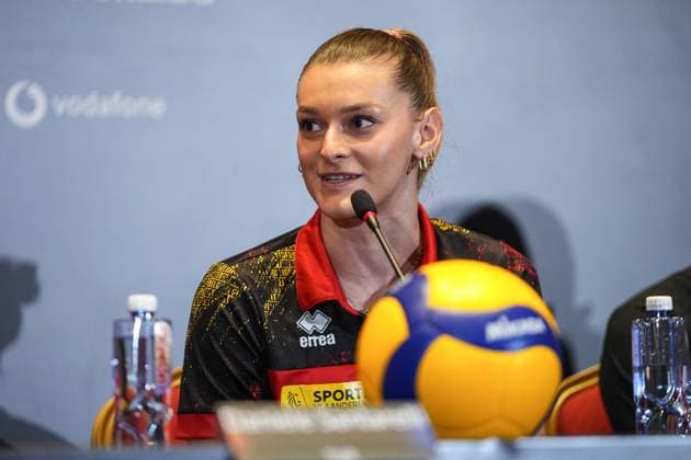 Ahead of Women s Volleyball Nations League (VNL) ISTANBUL, TURKIYE - JUNE 17: Britt Herbots of Belgium attends press conference, PK, Pressekonferenz ahead of Volleyball FIVB Women s Nations League (VNL) 2nd week volleyball matches in Istanbul, Turkiye on June 17, 2025. Hakan Akgun Anadolu Istanbul Turkey. Editorial use only. Please get in touch for any other usage.  Copyright: x2025xAnadoluxHakanxAkgunx
