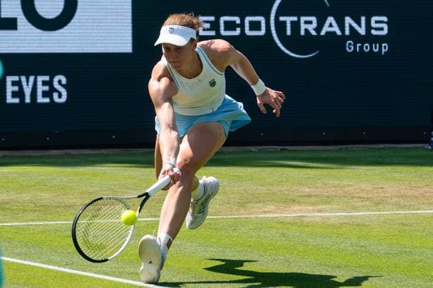 17 06 2025, WTA 500, Tennis, Women, Berlin Tennis Open by Hylo 2025, Berlin, 1 round, Naomi Osaka Japan Ludmila Samsonova Russia Ludmila Samsonova Russia Berlin Steffi Graf Stadion Berlin Germany