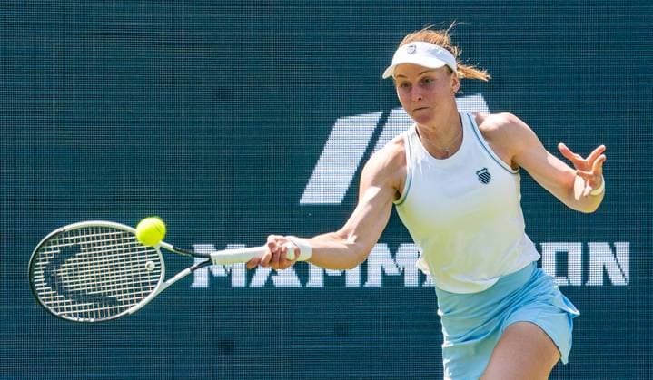17 06 2025, WTA 500, Tennis, Women, Berlin Tennis Open by Hylo 2025, Berlin, 1 round, Naomi Osaka Japan Ludmila Samsonova Russia Ludmila Samsonova Russia Berlin Steffi Graf Stadion Berlin Germany