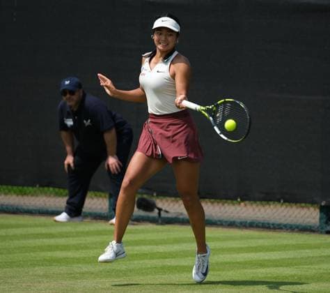 Nottingham Tennis Centre Nottingham, England - June 17th : Alexandra Eala plays a baseline shot to Magda Linette during the match in the Lexus Nottingham Tennis Open on June 16th, day 3, 2025 in Nottingham, England (Paul Bonser SPP) Copyright: xPaulxBonser SPPx spp-en-PaBo-Lexus Nottingham Open 5613