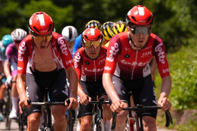 WIDAR Jarno The pack rides during the stage 3 of the Giro Next Gen 2025, Albese con Cassano (Co) -Passo Maniva (Bs), 143 km, Italy - Tuesday, June 17, 2025. - cycling.  Copyright: xFabioxFerrarix LaPressex