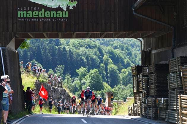 Tour de Suisse 2025 Stage 3 HEIDEN, SWITZERLAND - JUNE 17 : Kung Stefan (SUI) of Groupama - FDJ leading the peloton during stage 3 of the 88th edition of Tour de Suisse an UCI World Tour 2.UWT cycling road race stage for Men Elite of 195.6 km with start in Aarau and finish in Heiden on June 17, 2025 in Heiden, Switzerland, 17 06 2025 ( Motordriver Kenny Verfaillie - Heiden Switzerland  Copyright: xVincentxKalutx