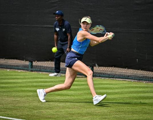 17th June 2025; Lexus Nottingham Tennis Centre, Nottingham, England; Lexus Nottingham Open, Day 2, Day two; Harriet Dart (GBR) world No 121 hits a backhand return against Francesca Jones (gbr)  ActionPlus12801965 GodfreyxPitt