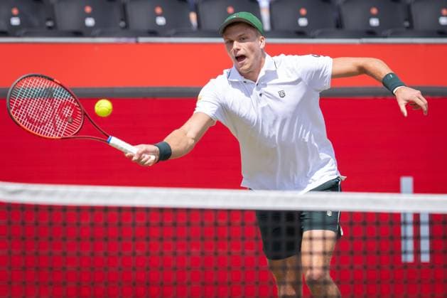 17th June 2025; HSBC Championships, Queens Club, West Kensington, London, England: HSBC Mens Championships Queens Club, Day 2; Jenson Brooksby (USA) plays a forehand shot against Jack Draper (GBR)  ActionPlus12802018 IanxStephen