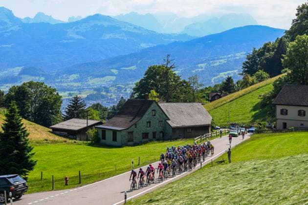 Tour de Suisse 2025 Stage 3 HEIDEN, SWITZERLAND - JUNE 17 : Illustration picture of the peloton during stage 3 of the 88th edition of Tour de Suisse an UCI World Tour 2.UWT cycling road race stage for Men Elite of 195.6 km with start in Aarau and finish in Heiden on June 17, 2025 in Heiden, Switzerland, 17 06 2025 ( Motordriver Kenny Verfaillie - Heiden Switzerland  Copyright: xVincentxKalutx