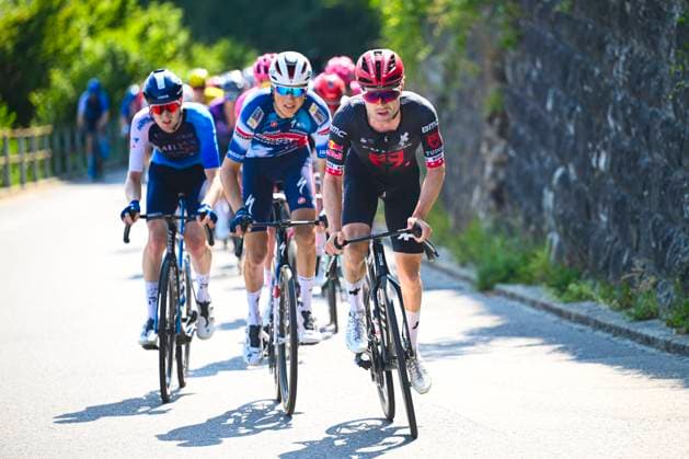 Tour de Suisse 2025 Stage 3 HEIDEN, SWITZERLAND - JUNE 17 : Rider of Tudor Pro Cycling Team, Vansevenant Mauri (BEL) of Soudal - Quick Step during stage 3 of the 88th edition of Tour de Suisse an UCI World Tour 2.UWT cycling road race stage for Men Elite of 195.6 km with start in Aarau and finish in Heiden on June 17, 2025 in Heiden, Switzerland, 17 06 2025 ( Motordriver Kenny Verfaillie - Heiden Switzerland  Copyright: xVincentxKalutx