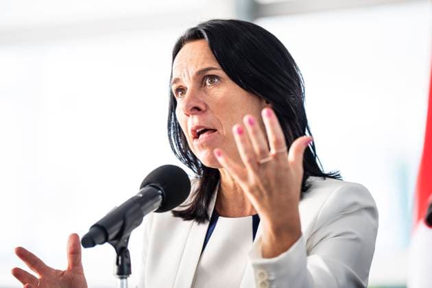 June 17, 2025, Montreal, Pq, CANADA: Montreal mayor Valo rie Plante, centre, gives remarks on a Formula One Canadian Grand Prix contract extension during a press conference, PK, Pressekonferenz in Montreal on Tuesday, June 17, 2025. Canada News - June 17, 2025 - ZUMAc35_ 20250617_zaf_c35_017 Copyright: xChristopherxKatsarovx