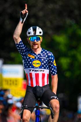 Tour de Suisse 2025 Stage 3 HEIDEN, SWITZERLAND - JUNE 17 : Simmons Quinn (USA) of Lidl - Trek celebrating his victory during stage 3 of the 88th edition of Tour de Suisse an UCI World Tour 2.UWT cycling road race stage for Men Elite of 195.6 km with start in Aarau and finish in Heiden on June 17, 2025 in Heiden, Switzerland, 17 06 2025 ( Motordriver Kenny Verfaillie - Heiden Switzerland  Copyright: xVincentxKalutx