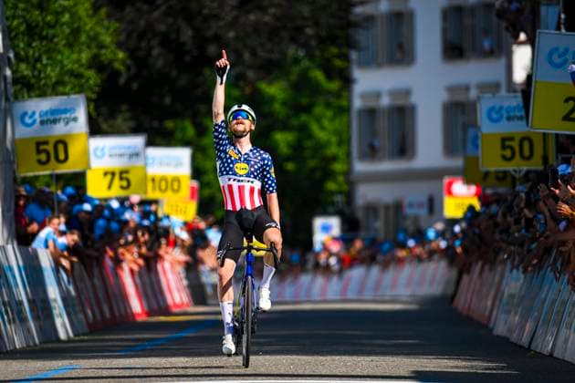 Tour de Suisse 2025 Stage 3 HEIDEN, SWITZERLAND - JUNE 17 : Simmons Quinn (USA) of Lidl - Trek celebrating his victory during stage 3 of the 88th edition of Tour de Suisse an UCI World Tour 2.UWT cycling road race stage for Men Elite of 195.6 km with start in Aarau and finish in Heiden on June 17, 2025 in Heiden, Switzerland, 17 06 2025 ( Motordriver Kenny Verfaillie - Heiden Switzerland  Copyright: xVincentxKalutx