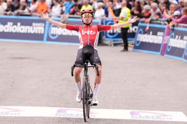 Widar Jarno of Lotto Development Team at the finish of the stage 3 of the Giro Next Gen 2025, Albese con Cassano (Co) -Passo Maniva (Bs), 143 km, Italy - Tuesday, June 17, 2025. - cycling.  Copyright: xFabioxFerrarix LaPressex