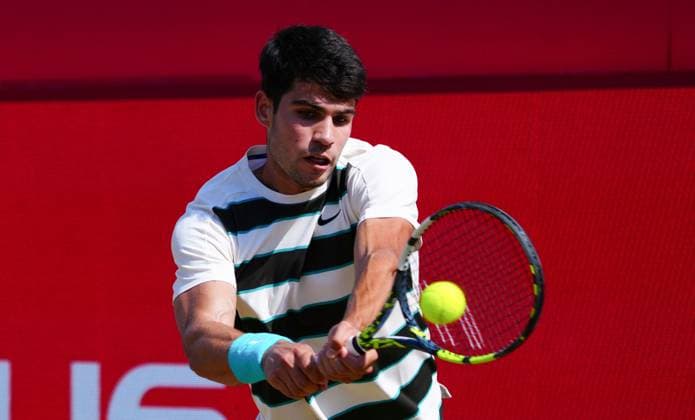 Carlos Alcaraz in first round action Queen s Club Championships, Day 9, Queen s Club, West Kensington, London, UK - 17 Jun 2025  Copyright: xJavierxGarcia Shutterstockx 15360763ap