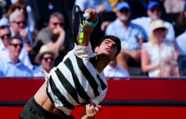 Carlos Alcaraz in first round action Queen s Club Championships, Day 9, Queen s Club, West Kensington, London, UK - 17 Jun 2025  Copyright: xJavierxGarcia Shutterstockx 15360763aq
