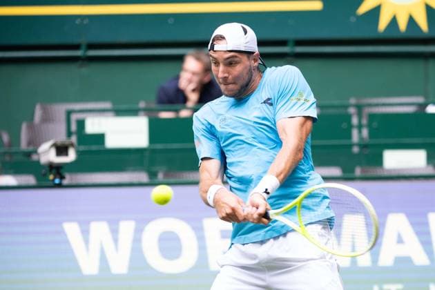 Jan Lennard STRUFF GER Action Lorenzo Sonego ITA vs Jan Lennard Struff GER Tennis Terra Wortmann Open 2025 on 17 06 2025 at the OWL Arena Halle Westfalen, Germany Â