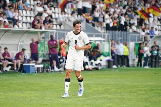 UEFA European Under-19 Championship 2025 Group B: Germany vs. England Kjell Waetjen of Germany National Under-19 Football Team celebrates Max Moerstedt s goal during the UEFA European Under-19 Championship 2025 Group B: Germany vs. England on 17 June 2025, at Arcul de Triumf Stadium, in Bucharest, Romania Bucharest Arcul de Triumf Stadium Romania Copyright: xAlexandraxFechetex DSC04613