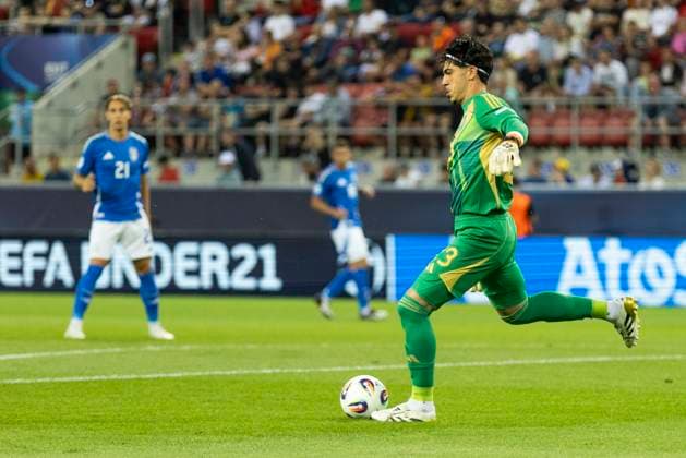 UEFA U21 European Championship Spain Italy 17 06 2025 Pablo Cunat Spain, 23 at the UEFA U21 European Championship in the match Spain Italy, on 17 06 2025, Anton Malatinsky Stadium, Trnava, Slovakia Copyright: xBEAUTIFULxSPORTS Meuselx