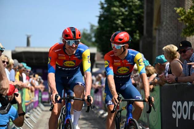 Baloise Belgium Tour 2025 Stage 1 KNOKKE-HEIST, BELGIUM - JUNE 18 : Nys Thibau (BEL) of Lidl - Trek Declercq Tim (BEL) of Lidl - Trek during stage 1 of the 94th edition of Baloise Tour of Belgium an UCI ProSeries 2.Pro cycling road race stage for Men Elite of 198 km with start in Merelbeke-Melle and finish in Knokke-Heist on June 18, 2025 in Knokke-Heist, Belgium, 18 06 2025 ( Motordriver Guy De Vuyst - Knokke-Heist Belgium  Copyright: xJanxDexMeuleneirx