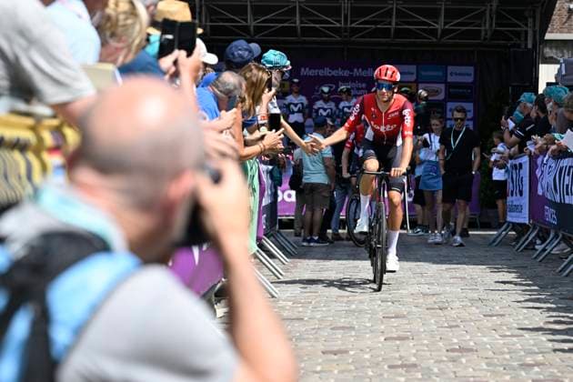Baloise Belgium Tour 2025 Stage 1 KNOKKE-HEIST, BELGIUM - JUNE 18 : Segaert Alec (BEL) of Lotto Cycling Team during stage 1 of the 94th edition of Baloise Tour of Belgium an UCI ProSeries 2.Pro cycling road race stage for Men Elite of 198 km with start in Merelbeke-Melle and finish in Knokke-Heist on June 18, 2025 in Knokke-Heist, Belgium, 18 06 2025 ( Motordriver Guy De Vuyst - Knokke-Heist Belgium  Copyright: xJanxDexMeuleneirx