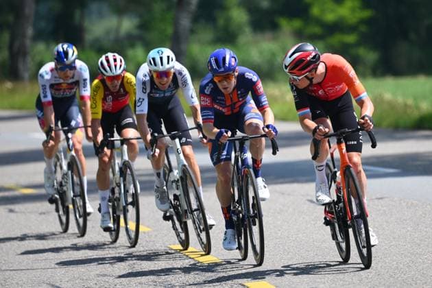 Tour de Suisse 2025 Stage 4 PIURO VALCHIAVENNA, ITALY - JUNE 18 : Riders from Team Picnic Postnl and Ineos Grenadiers during stage 4 of the 88th edition of Tour de Suisse an UCI World Tour 2.UWT cycling road race stage for Men Elite of 193.2 km with start in Heiden and finish in Piuro Valchiavenna on June 18, 2025 in Piuro Valchiavenna, Italy, 18 06 2025 ( Motordriver Kenny Verfaillie - Piuro Valchiavenna Italy  Copyright: xVincentxKalutx