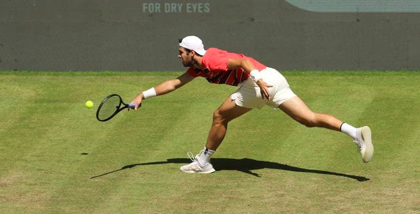 photo Karen KHACHANOV Tennis Tournament Terra Wortmann Cup at Gerry Weber Sportpark OWL Arena in Halle Westfalen on Wed 18 06 2025