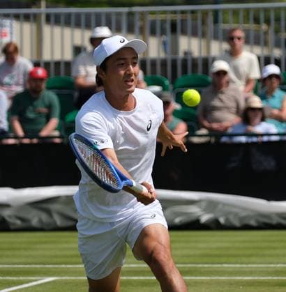 Nottingham Tennis Centre Nottingham, England - Shintaro Mochizuki plays a shot at the net to Tristan Boyer during the match in the Lexus Nottingham Tennis Open, day 4, June 18th 2025. (Paul Bonser SPP) Copyright: xPaulxBonser SPPx spp-en-PaBo-Lexus Nottingham Open 1263