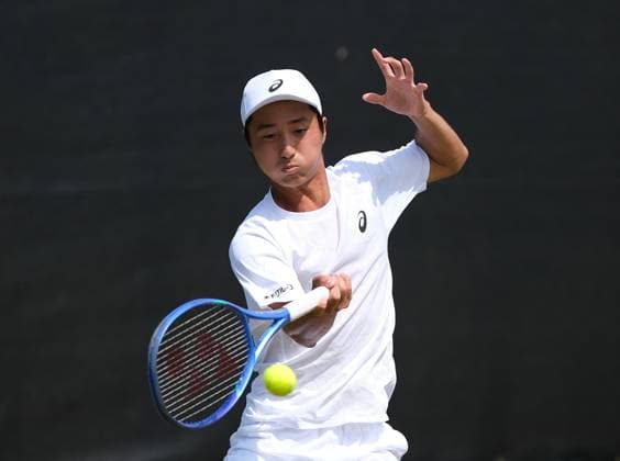 Nottingham Tennis Centre Nottingham, England - Shintaro Mochizuki plays a chip shot to Tristan Boyer during the match in the Lexus Nottingham Tennis Open, day 4, June 18th 2025. (Paul Bonser SPP) Copyright: xPaulxBonser SPPx spp-en-PaBo-Lexus Nottingham Open 1265