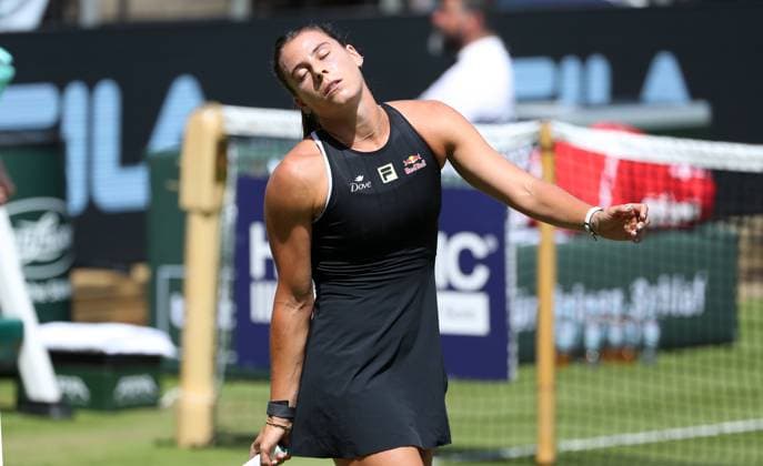 Emma Navarro USA disappoints at Steffi Graf Stadium Sport HYLO Berlin Tennis Open Women on grass 18 06 2025