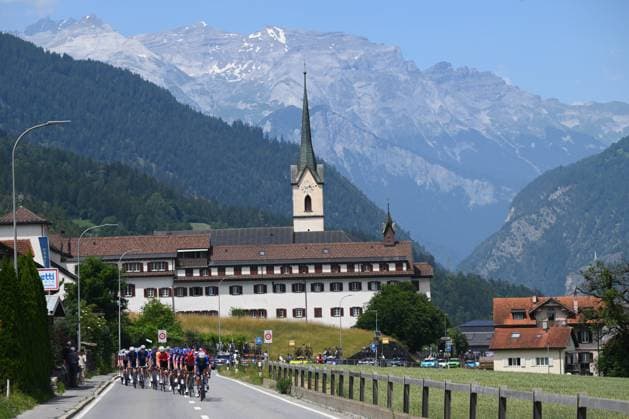 Tour de Suisse 2025 Stage 4 PIURO VALCHIAVENNA, ITALY - JUNE 18 : Illustration picture during stage 4 of the 88th edition of Tour de Suisse an UCI World Tour 2.UWT cycling road race stage for Men Elite of 193.2 km with start in Heiden and finish in Piuro Valchiavenna on June 18, 2025 in Piuro Valchiavenna, Italy, 18 06 2025 ( Motordriver Kenny Verfaillie - Piuro Valchiavenna Italy  Copyright: xVincentxKalutx