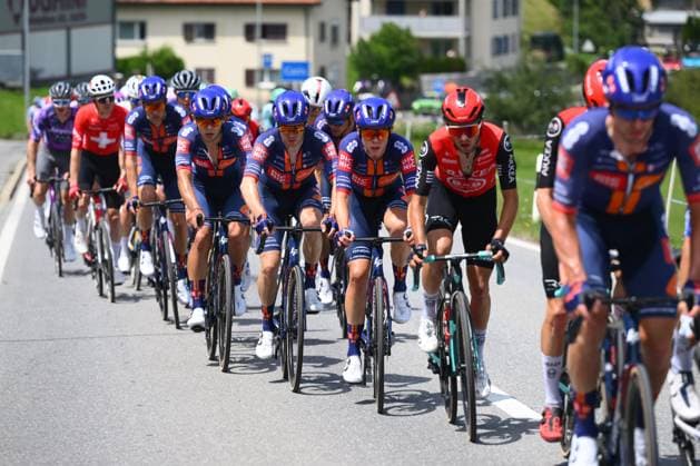 Tour de Suisse 2025 Stage 4 PIURO VALCHIAVENNA, ITALY - JUNE 18 : Team Picnic Postnl riders during stage 4 of the 88th edition of Tour de Suisse an UCI World Tour 2.UWT cycling road race stage for Men Elite of 193.2 km with start in Heiden and finish in Piuro Valchiavenna on June 18, 2025 in Piuro Valchiavenna, Italy, 18 06 2025 ( Motordriver Kenny Verfaillie - Piuro Valchiavenna Italy  Copyright: xVincentxKalutx