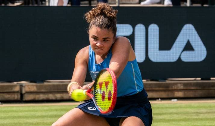 18 06 2025, WTA 500, Tennis, Women, Berlin Tennis Open by Hylo 2025, Berlin, Singles 2 Round, Jasmine Paolini Italy Ons Jabeur Tunisia Jasmine Paolini Italy Berlin Steffi Graf Stadium Berlin Germany
