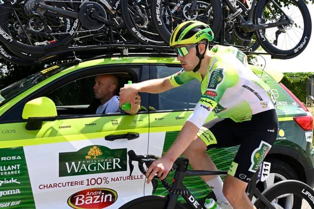 Baloise Belgium Tour 2025 Stage 1 KNOKKE-HEIST, BELGIUM - JUNE 18 : Portsmouth Tom (GBR) of Wagner Bazin WB during stage 1 of the 94th edition of Baloise Tour of Belgium an UCI ProSeries 2.Pro cycling road race stage for Men Elite of 198 km with start in Merelbeke-Melle and finish in Knokke-Heist on June 18, 2025 in Knokke-Heist, Belgium, 18 06 2025 ( Motordriver Guy De Vuyst - Knokke-Heist Belgium  Copyright: xJanxDexMeuleneirx
