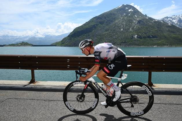 Tour de Suisse 2025 Stage 4 PIURO VALCHIAVENNA, ITALY - JUNE 18 : Almeida Joao (POR) of UAE Team Emirates during stage 4 of the 88th edition of Tour de Suisse an UCI World Tour 2.UWT cycling road race stage for Men Elite of 193.2 km with start in Heiden and finish in Piuro Valchiavenna on June 18, 2025 in Piuro Valchiavenna, Italy, 18 06 2025 ( Motordriver Kenny Verfaillie - Piuro Valchiavenna Italy  Copyright: xVincentxKalutx